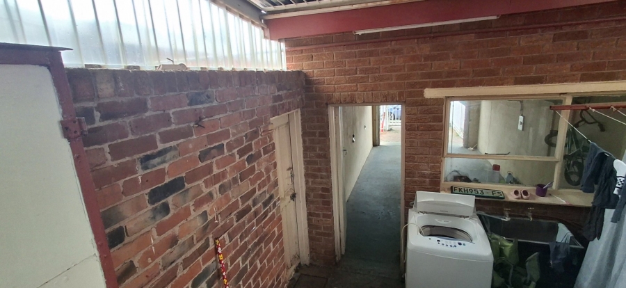2 Bedroom Property for Sale in Bloemfontein Free State